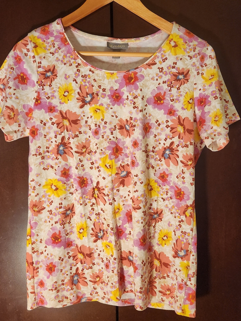 Style & Co Short-Sleeve Floral Tee with Pink, Yellow & Coral Blooms Women Medium
